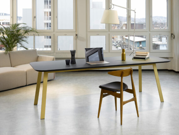 piu Tisch von vifian by BARD AG